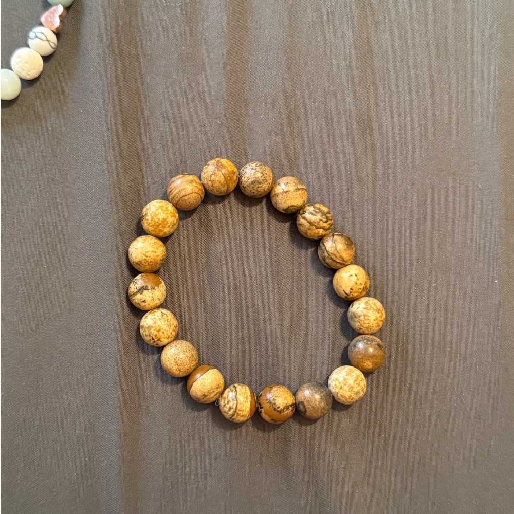 Lot of stretchy bracelets